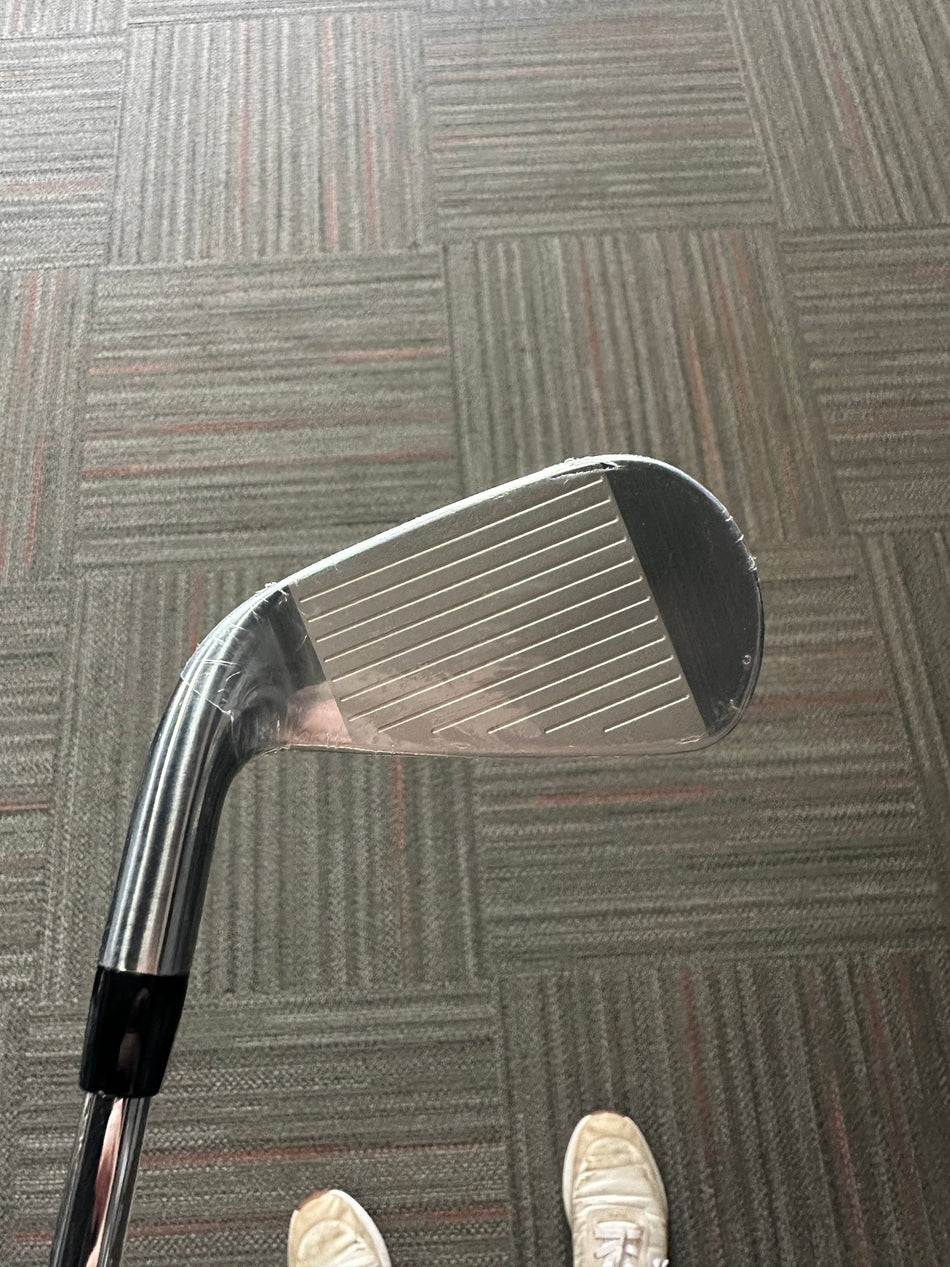 Titleist Single Iron 2023 Titleist T350 5 iron amt red shaft