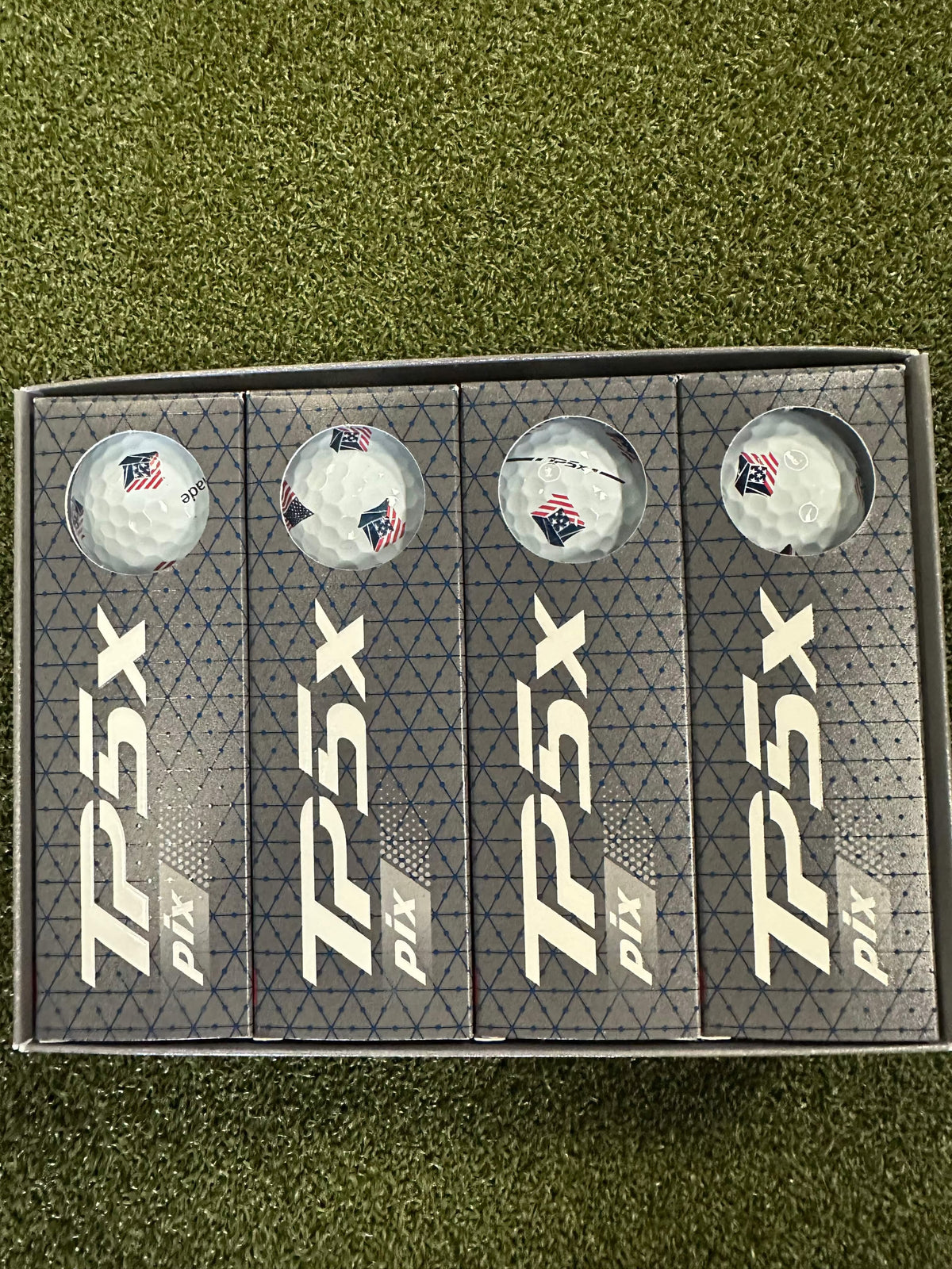 TaylorMade Golf Ball 2024 Taylormade TP5X USA Pix Golf Balls