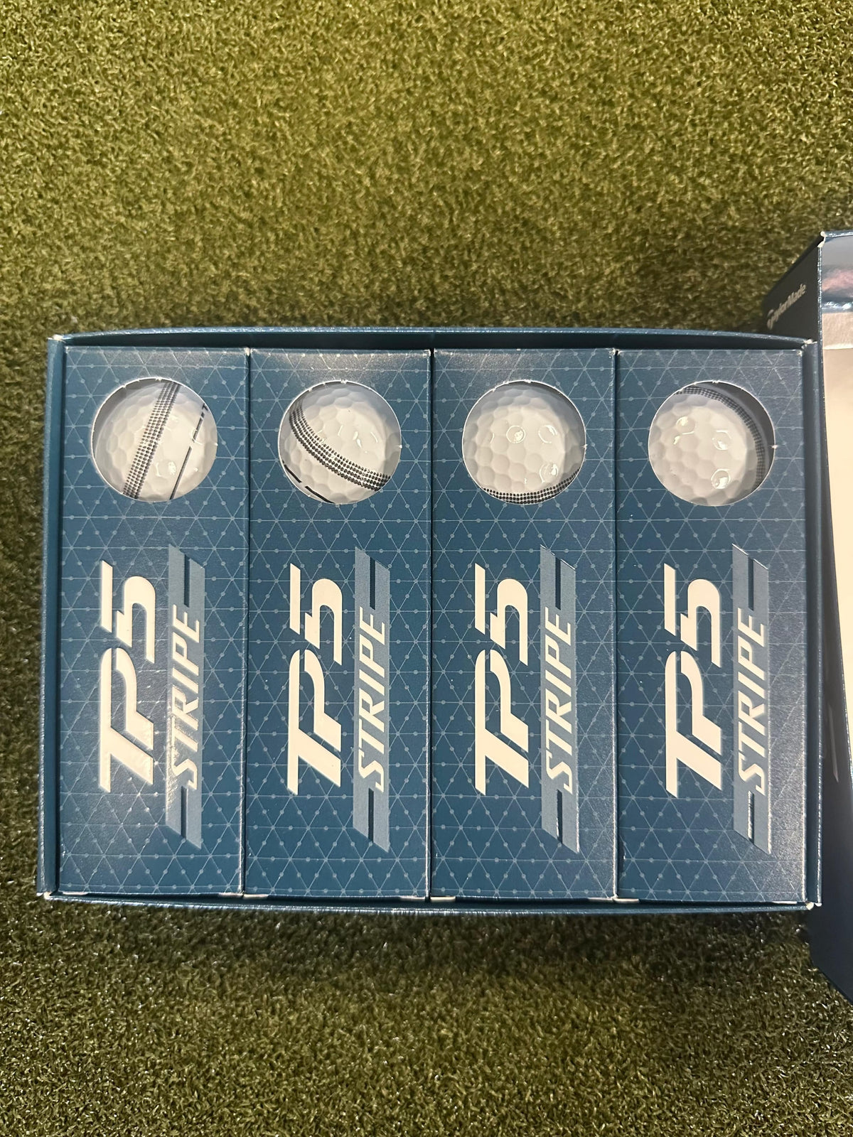 TaylorMade Golf Ball 2025 Taylormade TP5 Stripe Golf Balls