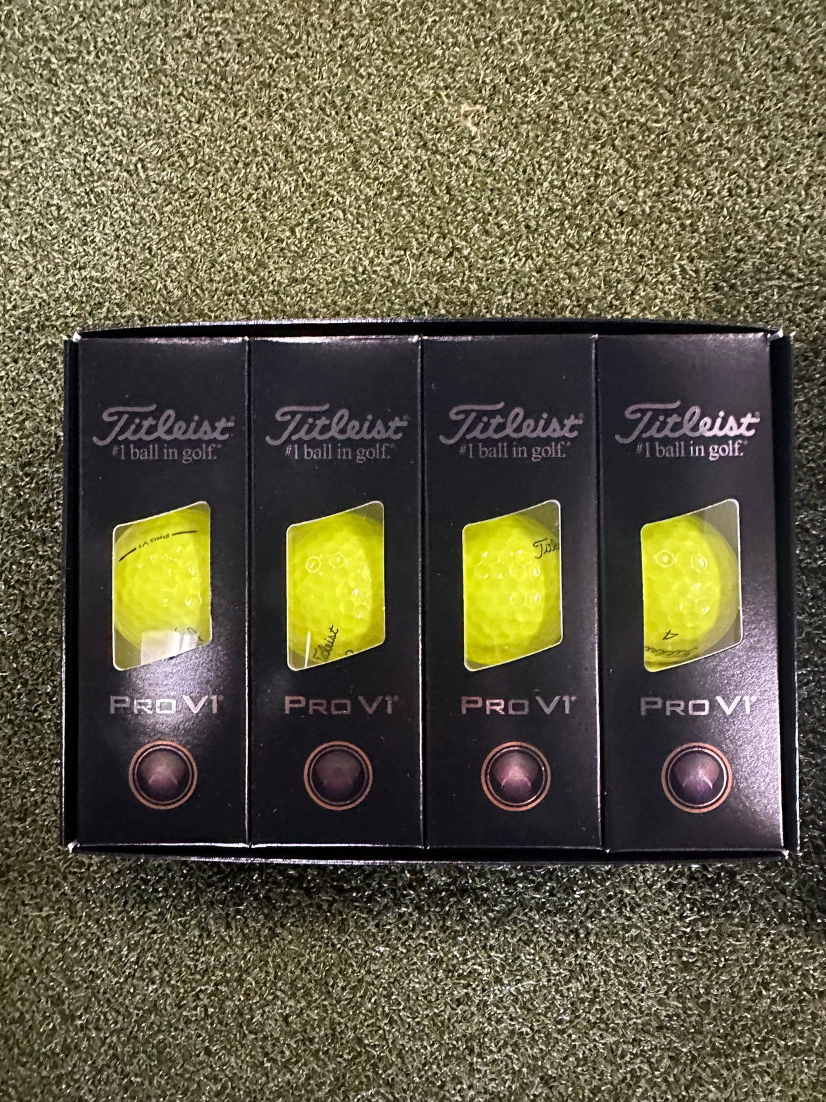 Titleist Golf Ball 2025 Titleist Pro V1X Yellow Golf Balls