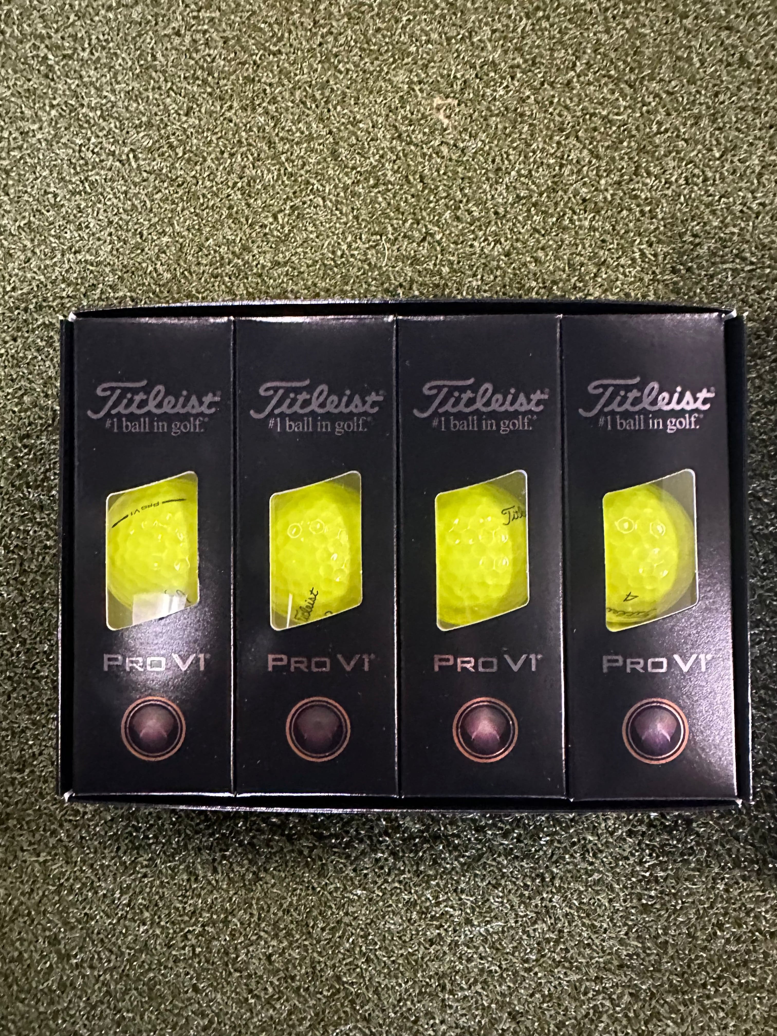 Titleist Golf Ball 2025 Titleist Pro V1X Yellow Golf Balls