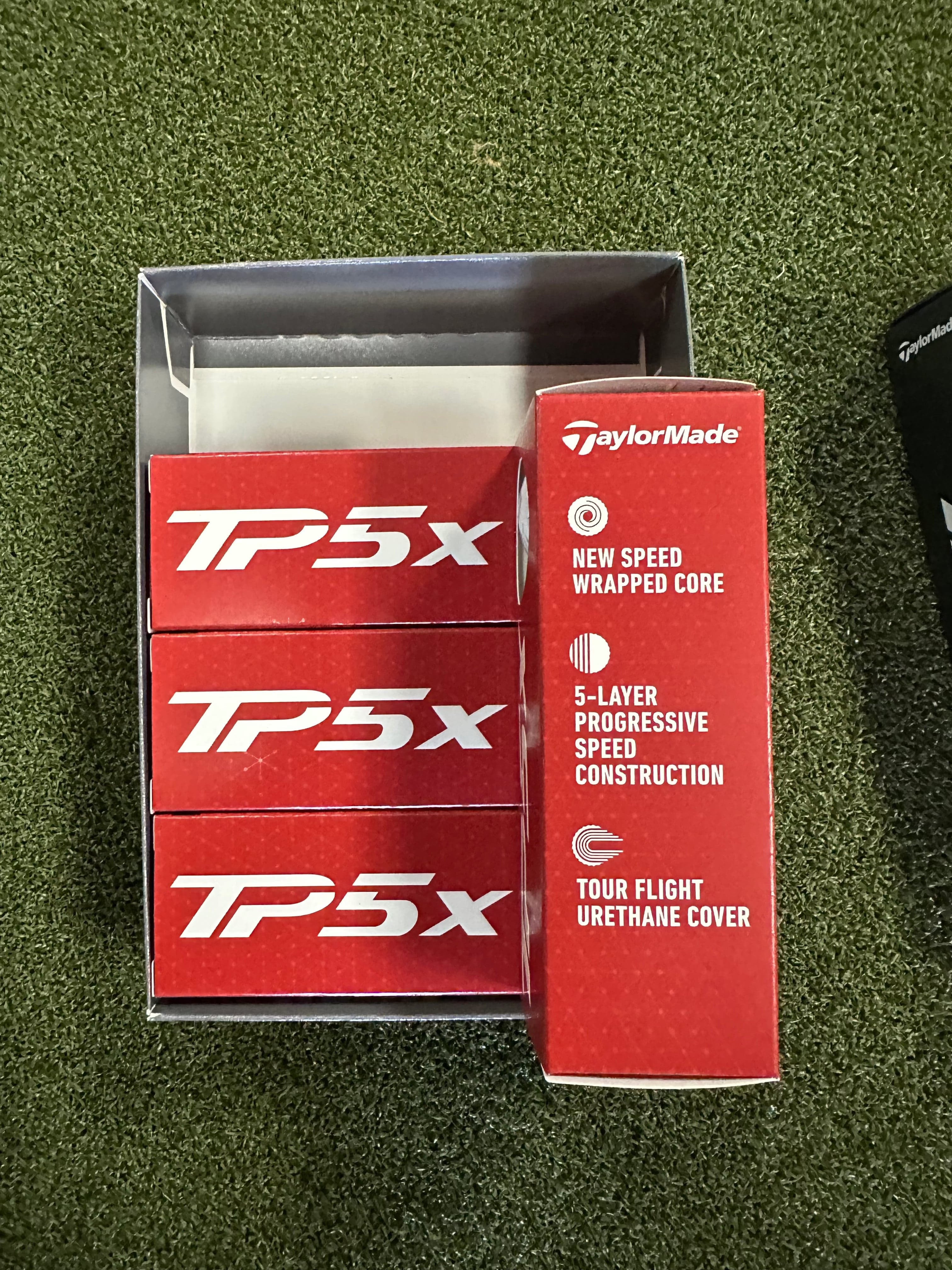TaylorMade Golf Ball TAYLORMADE TP5x 2025 GOLF BALLS