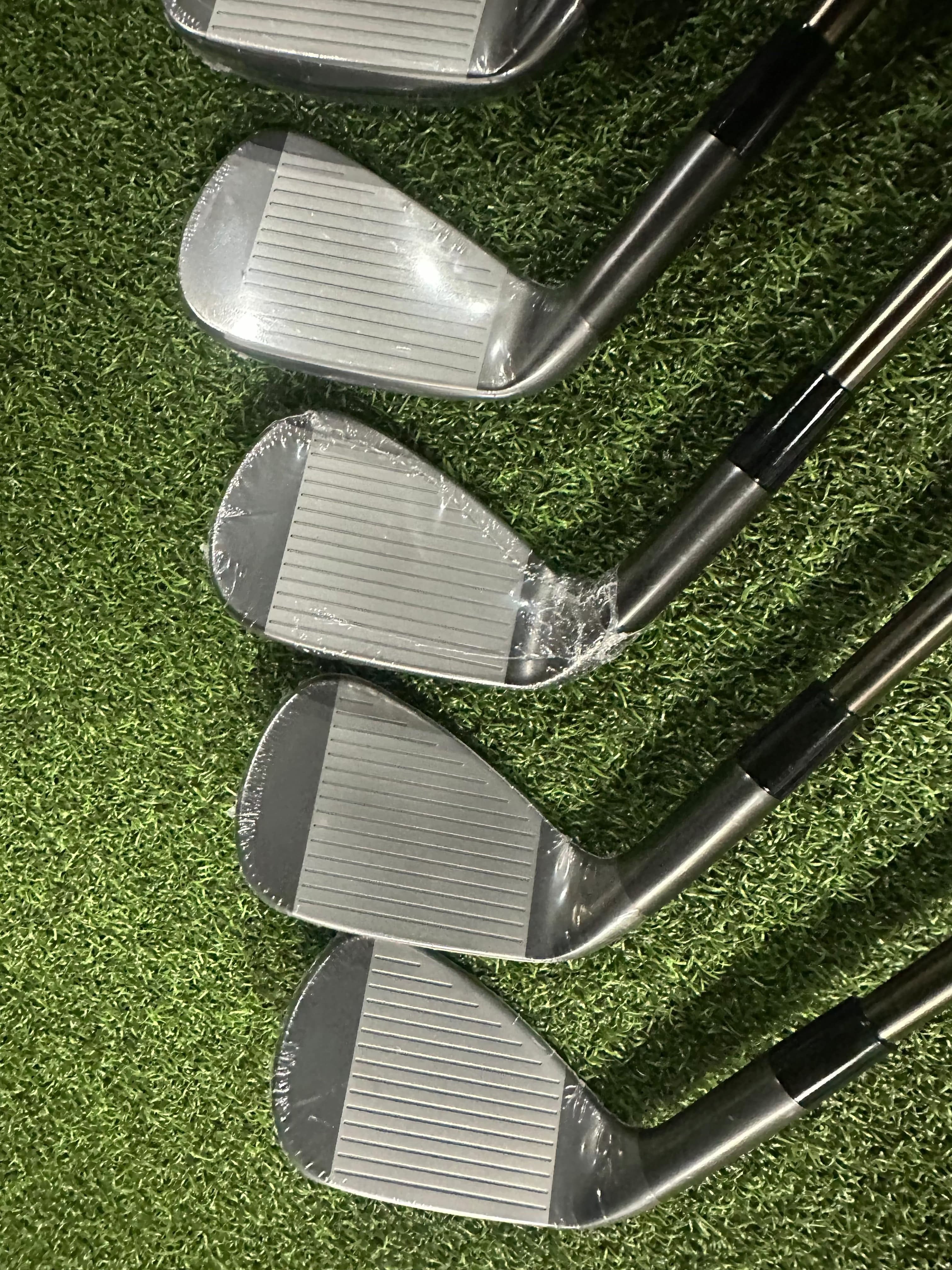 TaylorMade Iron Set New TaylorMade P790 Battle Worn 4/PW