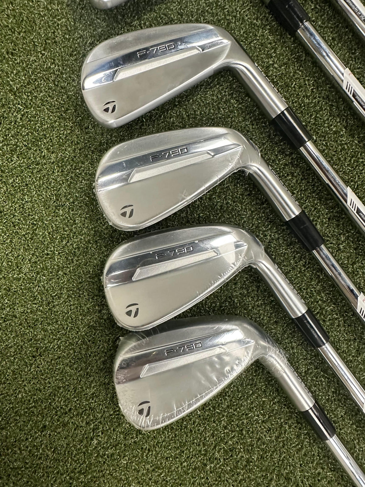 TaylorMade Iron Set TaylorMade p790 4-pw iron set