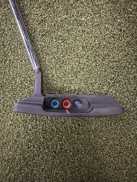 Scotty Cameron Putter Custom 34" Black, Orange & Blue Scotty Cameron Special Select Newport 2.5