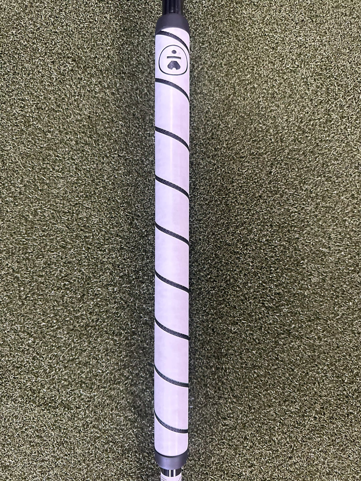 Used Blue Lab DF2.1 Broomstick Putter 48